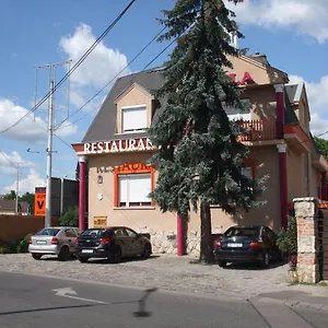 attila-hotel.inbudapesthotels.com/