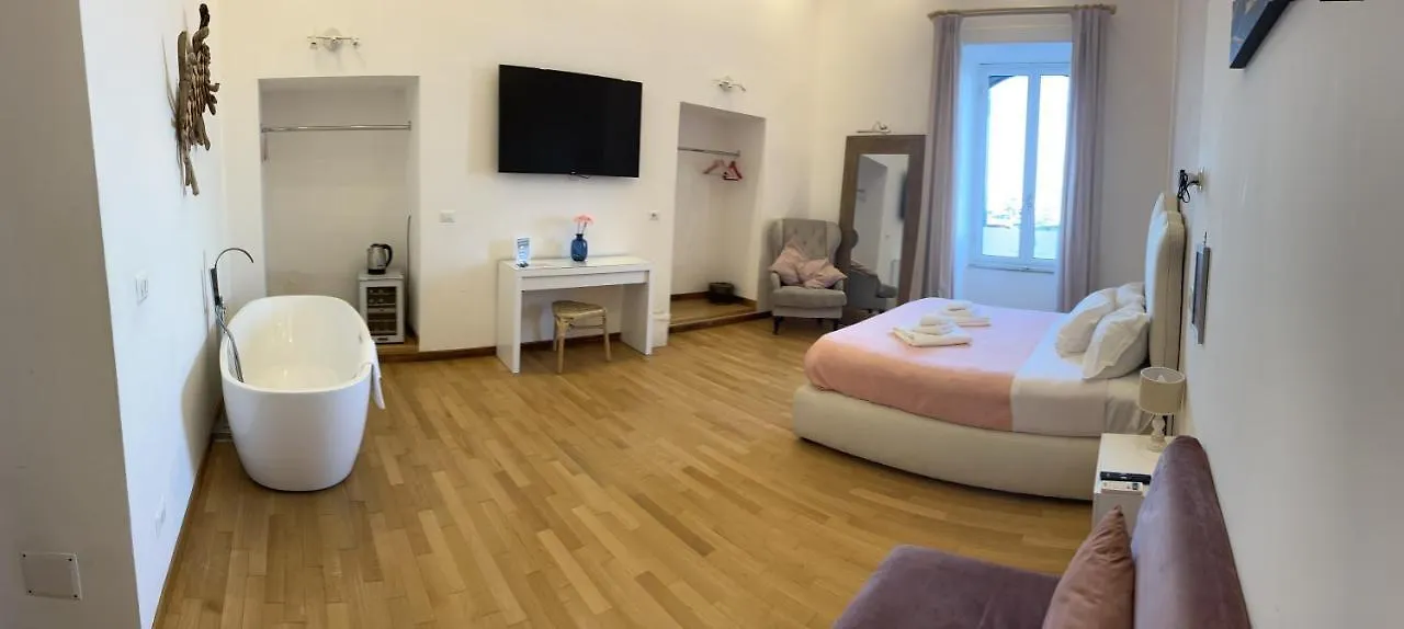 Bed and Breakfast Caracciolo Napoli BeB 0*,